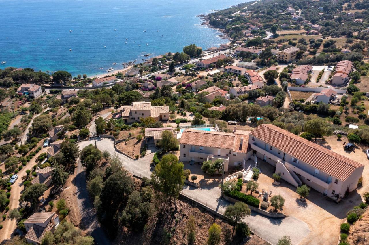 Residence Roc E Mare Tiuccia Bagian luar foto