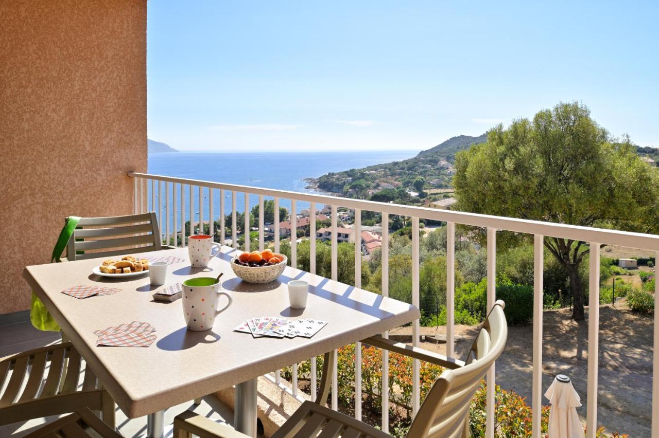 Residence Roc E Mare Tiuccia Ruang foto