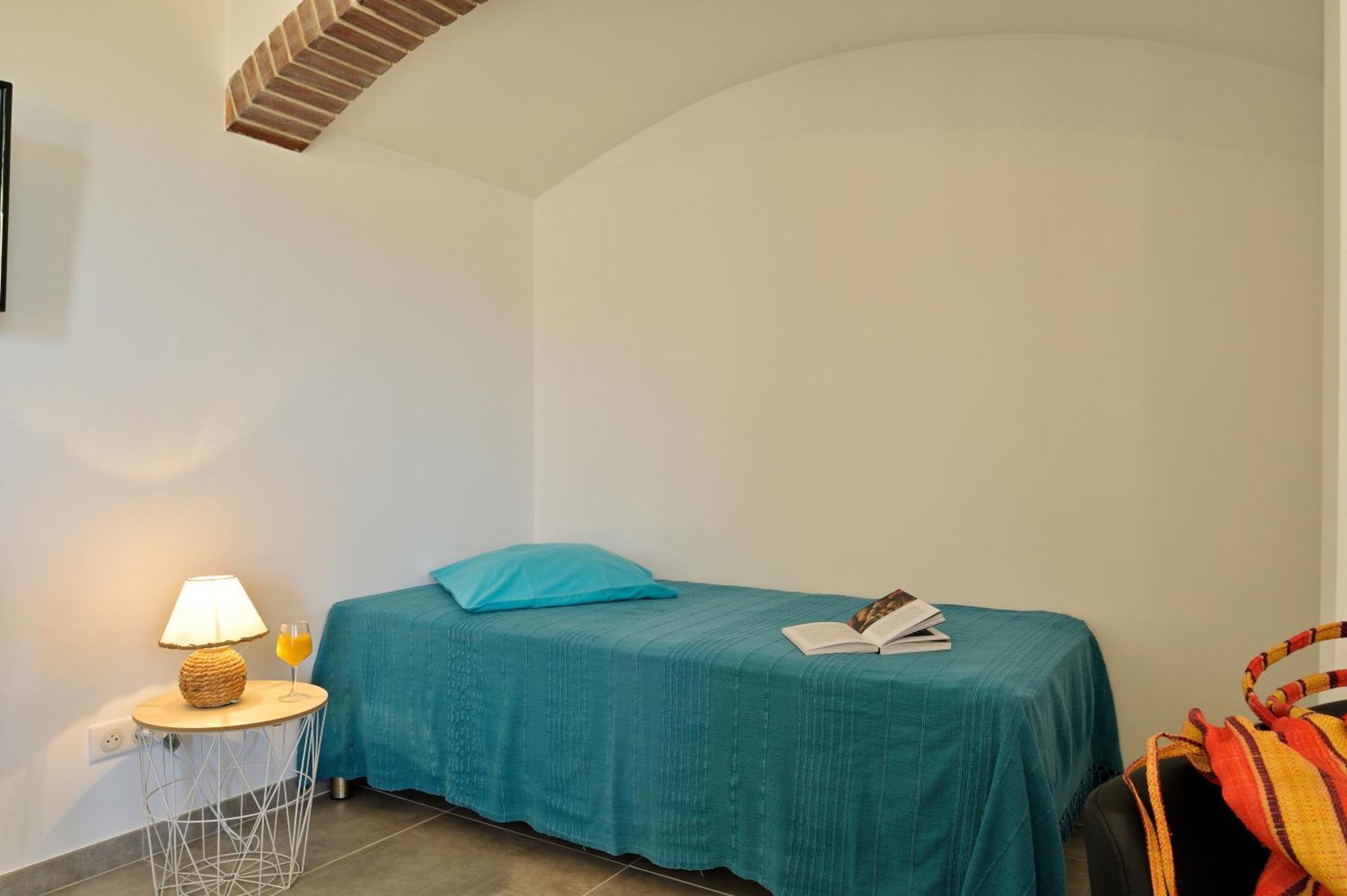 Residence Roc E Mare Tiuccia Ruang foto