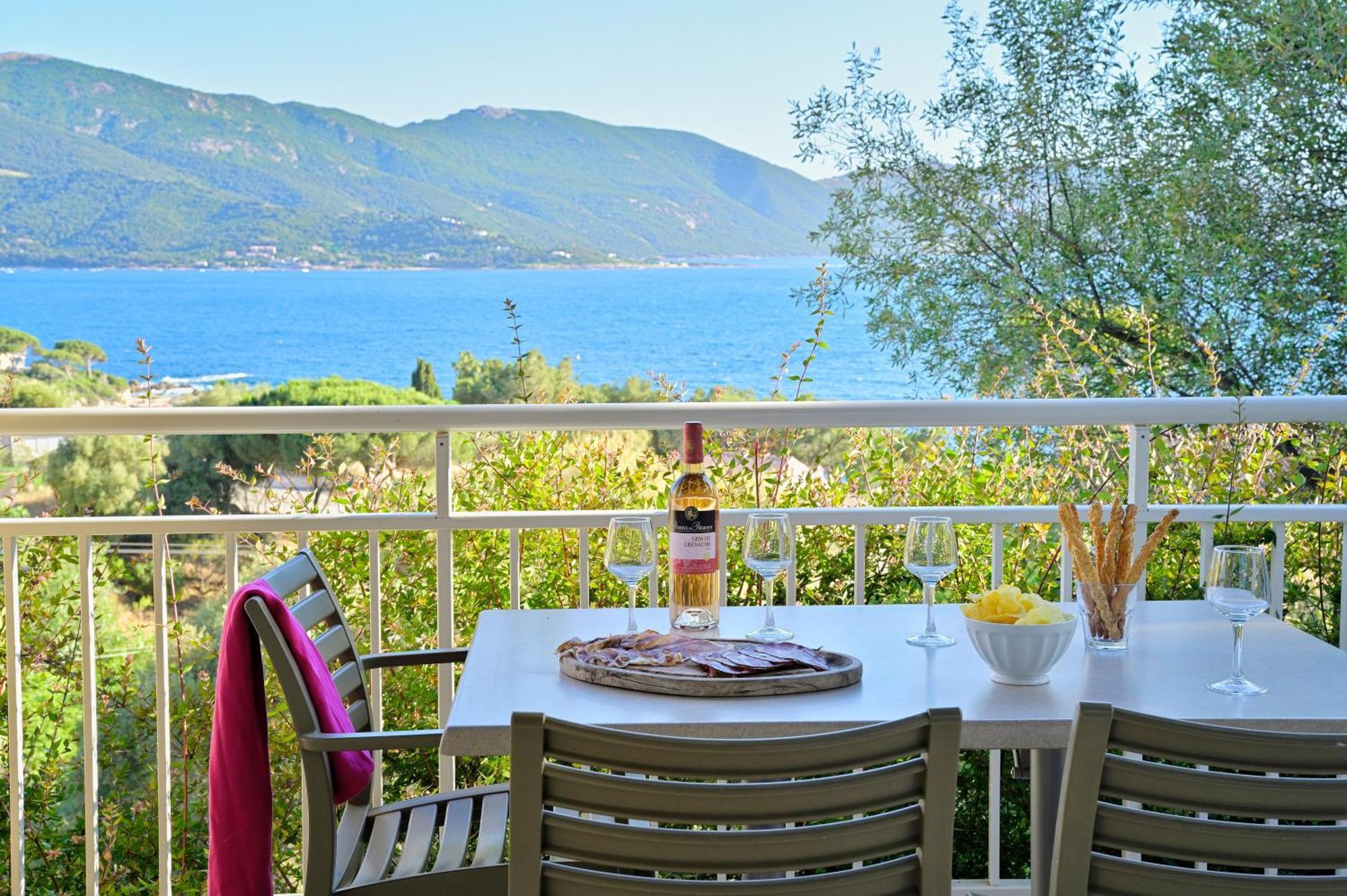 Residence Roc E Mare Tiuccia Ruang foto
