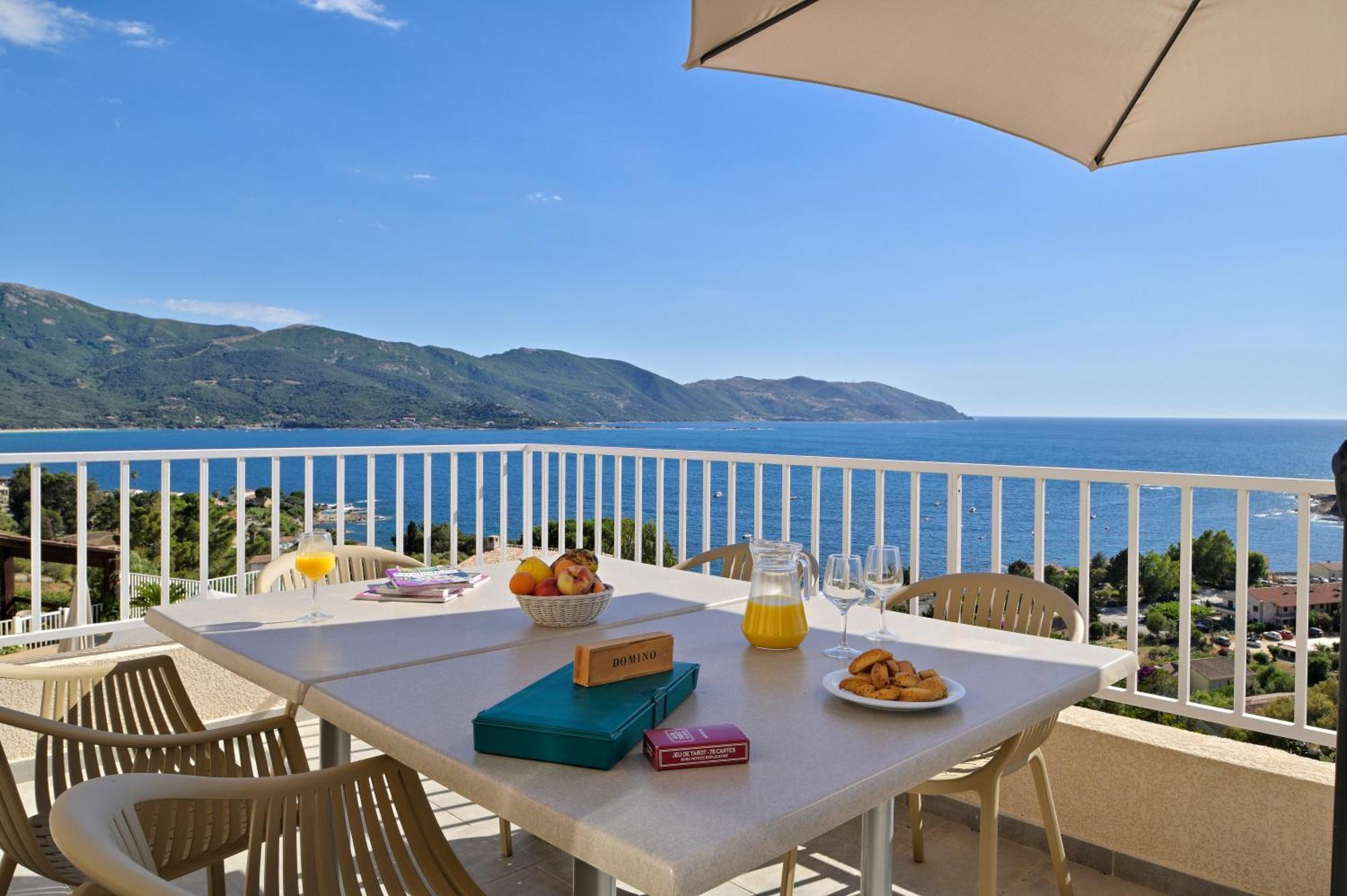 Residence Roc E Mare Tiuccia Bagian luar foto